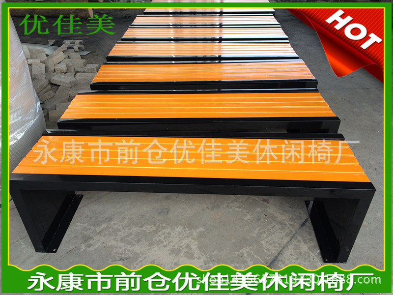 户外防腐木钢板焊接椅子 小区园林休闲椅 高档椅子