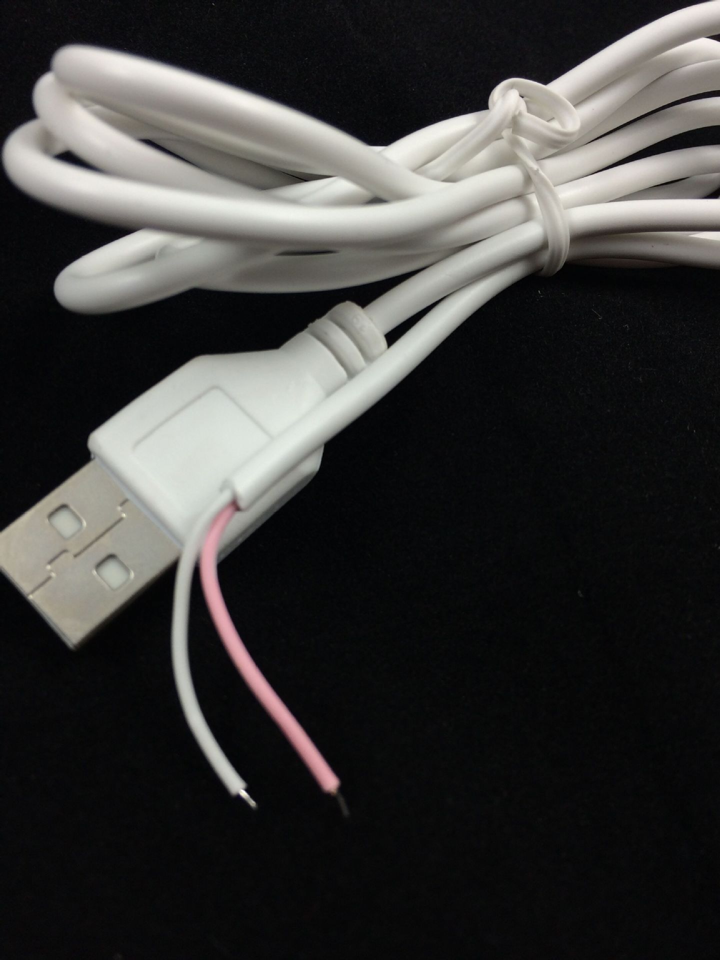 供应白色单头A公USB线、两芯USB线、充电线、信号线