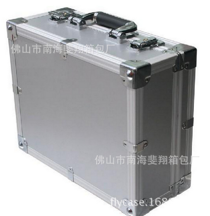 长期生产供应五金工具箱/多功能铝合金抗震防摔精密仪器箱