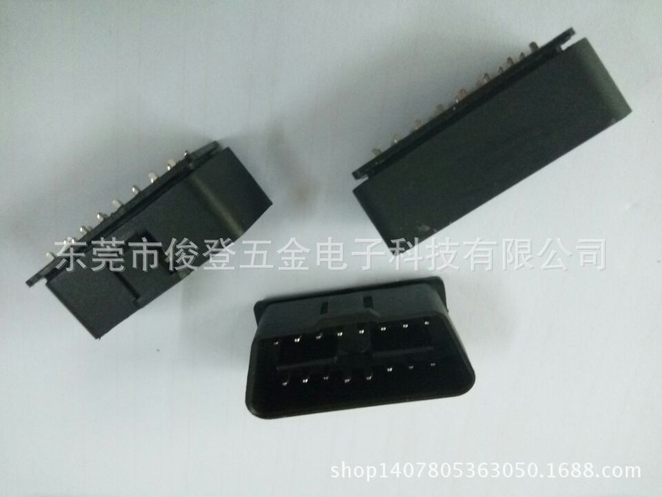 Manufacturer sells OBD2 short body male connector suitable for OBD extension cable and diagnostic equipment