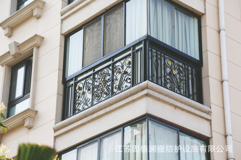 鋅鋼護欄會生(shēng)鏽嗎 鋅鋼護欄會(huì)生鏽嗎