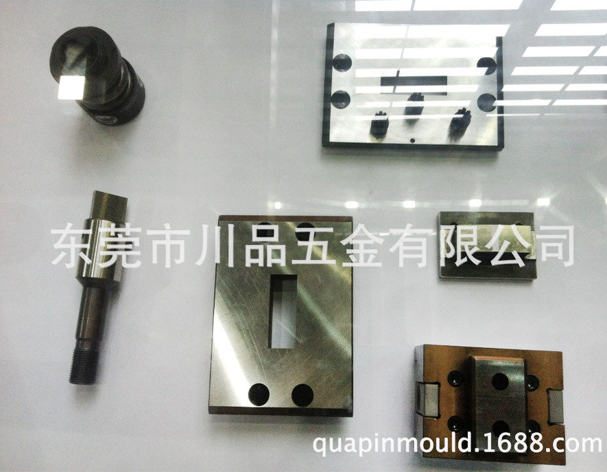 萨瓦尼尼模具图 川品厂家直销 定制款 上海数控冲床模具