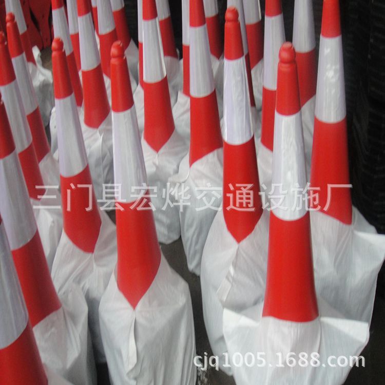 75cm塑料路锥橡胶路锥提环锥方锥交通路障停车场设施耐晒耐磨