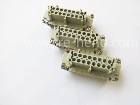 熱流道16針接線盒母芯IMG_1803
