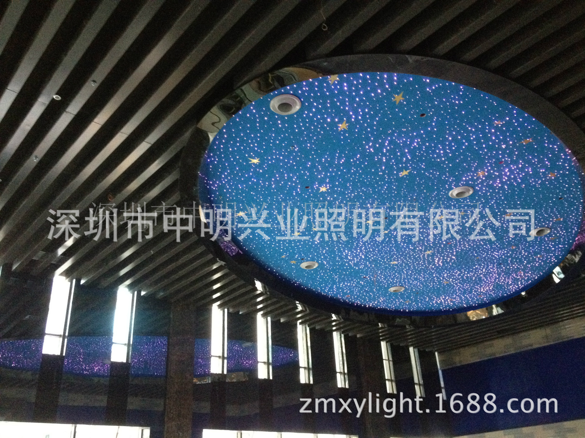 ���ҹ�ӦӰԺ���ù��˵������ǵ����ʻ��컨LED�߲ʱ�ɫ�ǿն�
