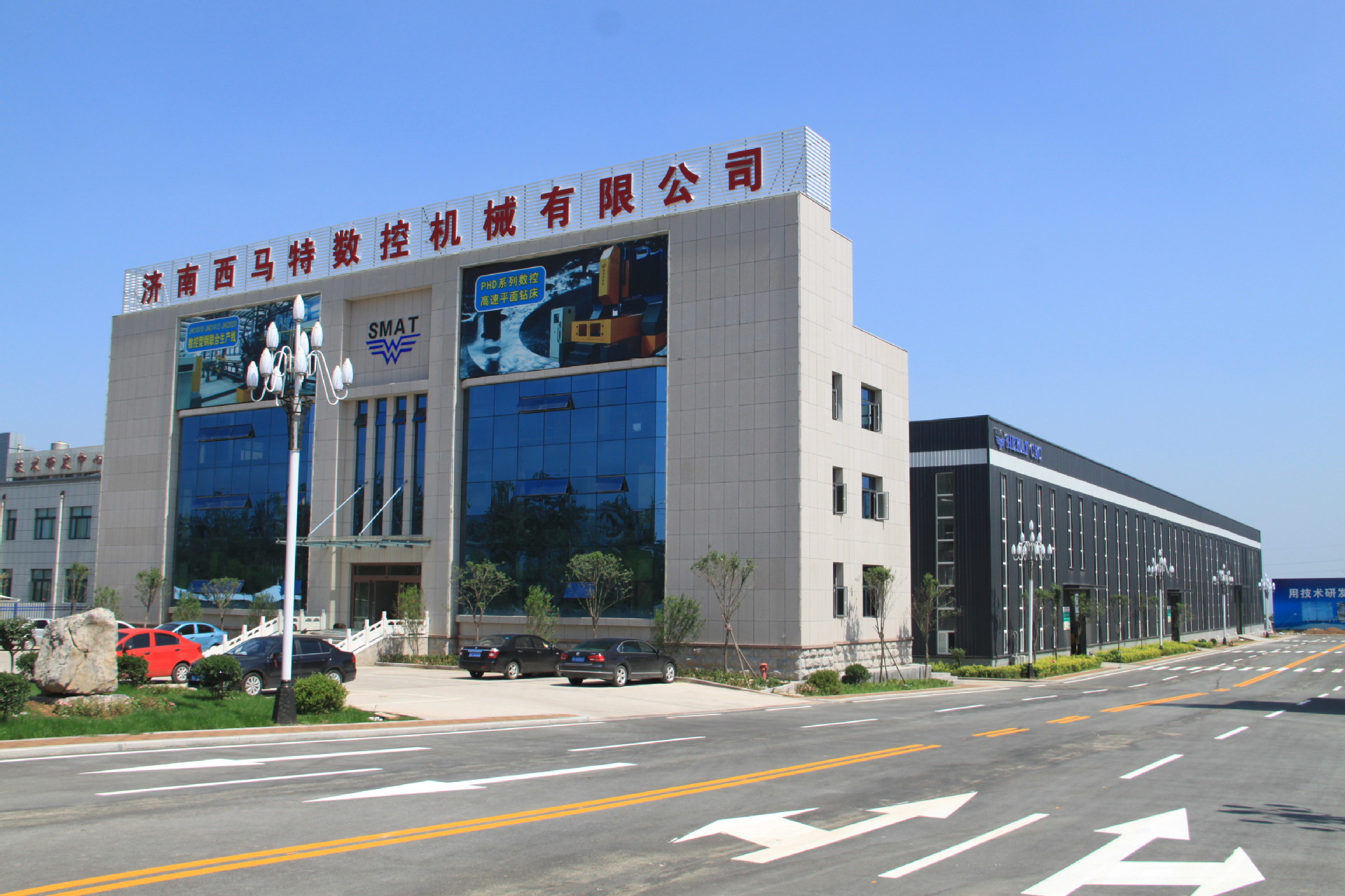 平面钻床火热销售中 数控龙门钻床 钢结构专用钻床