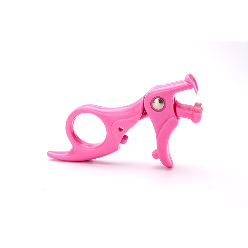 thumbnail image 1 of Spot Eyelash Curler, 1 of 4