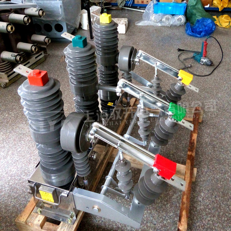 现货供应zw32-12/630-20 高压真空断路器