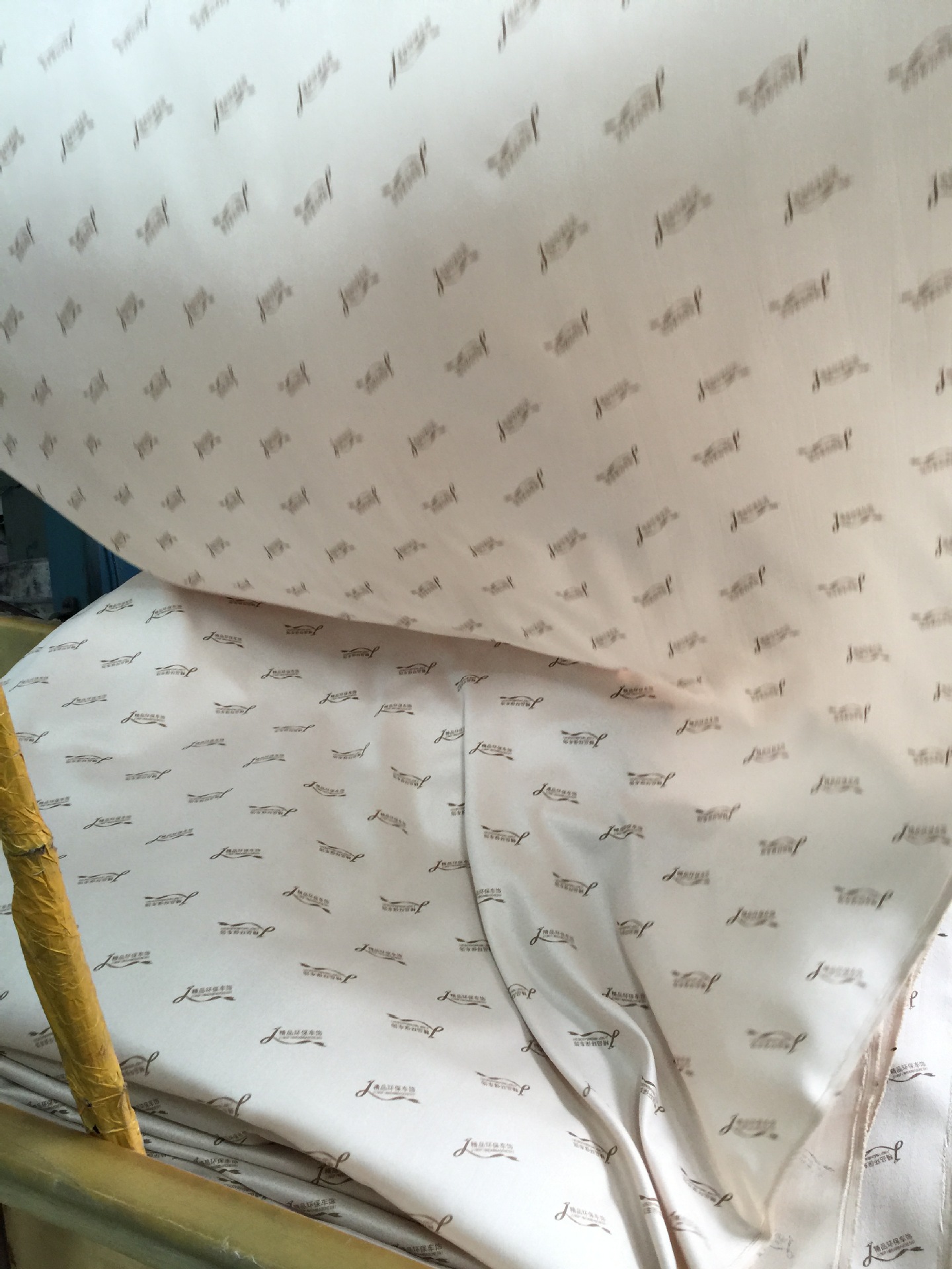 【厂家直销】供应麂皮绒 200cm 108*150  纬鹿皮绒 经麂皮绒