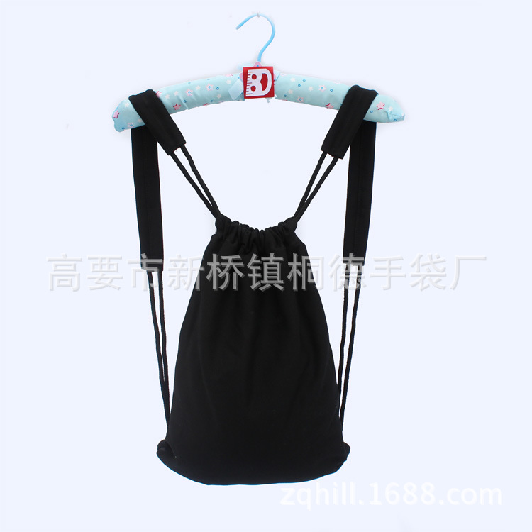 全黑帆佈抽繩包04