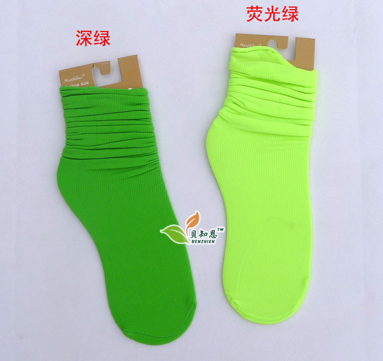 Japanese solid color middle tube socks