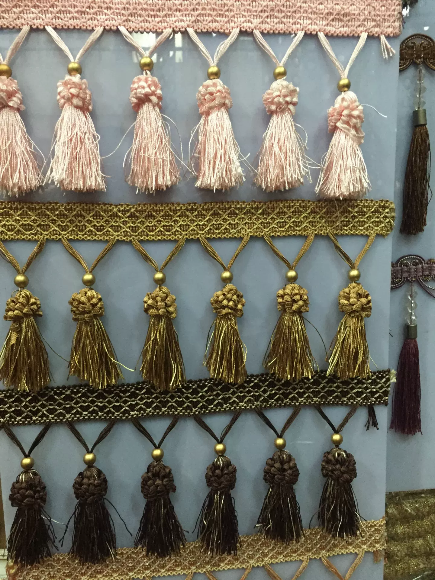 Медная клубника, ткань, бусины