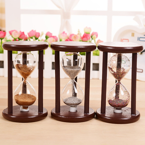 Retro simple wooden hourglass, home student desktop timer decoration, restaurant table creative decoration