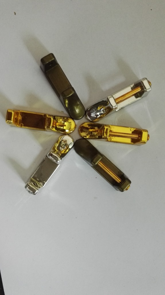 低价供应/按座/锌合金拉手/仿金拉手/皮箱拉手座/手挽座塑料斜座