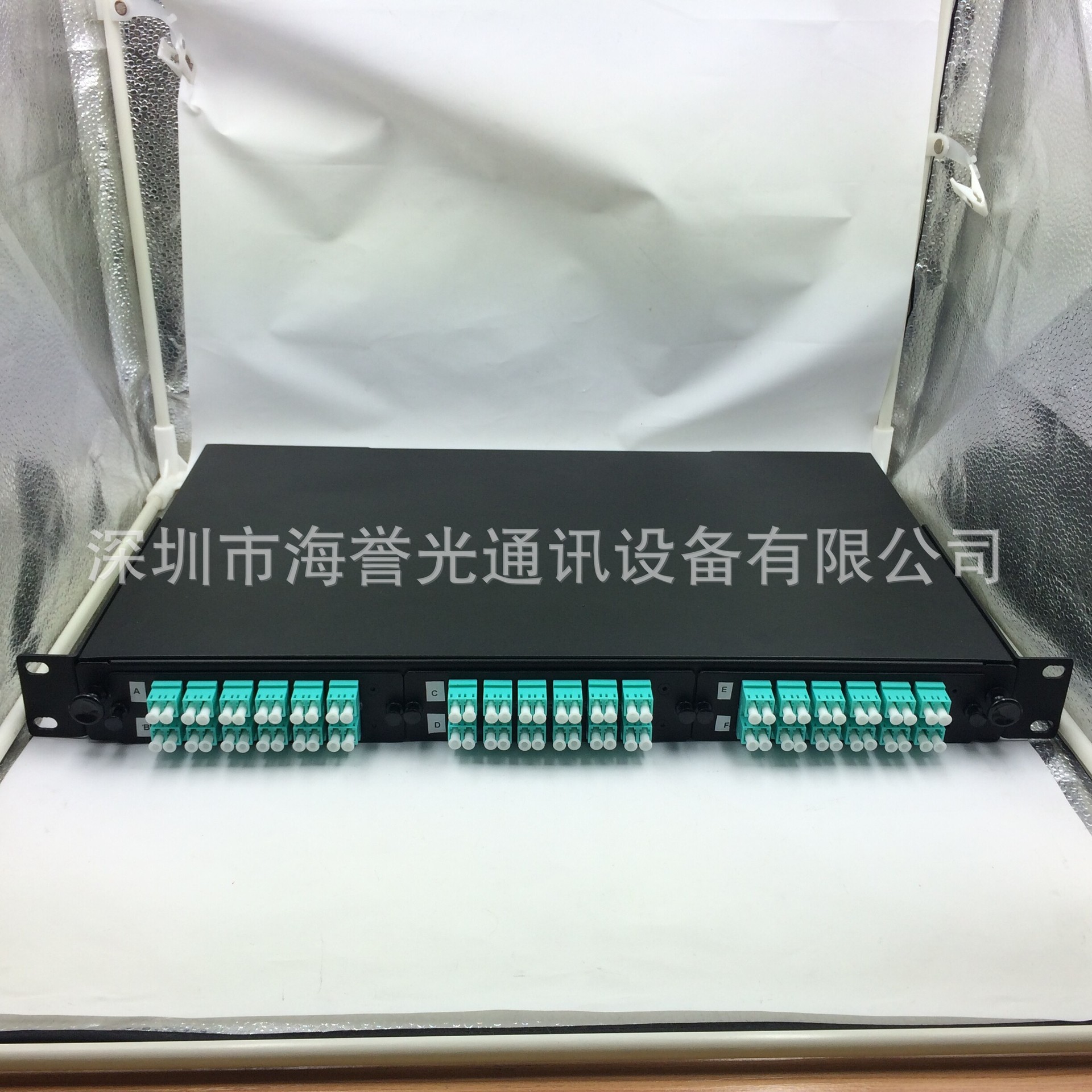 标准机柜专用 72口 1U机架 MPO-LC 72芯OM3光纤跳线模块盒 终端盒