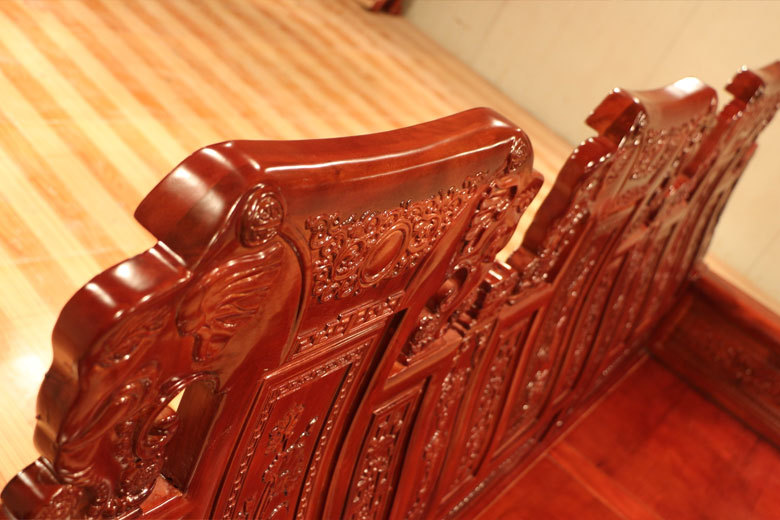 新款古典仿古沙发 客厅实木沙发 单人三人组合沙发 香樟木沙发