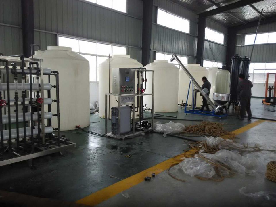 HY-1800型车用尿素液生产设备