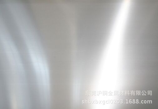 1250mm宽度1060亮银色氧化拉丝铝卷