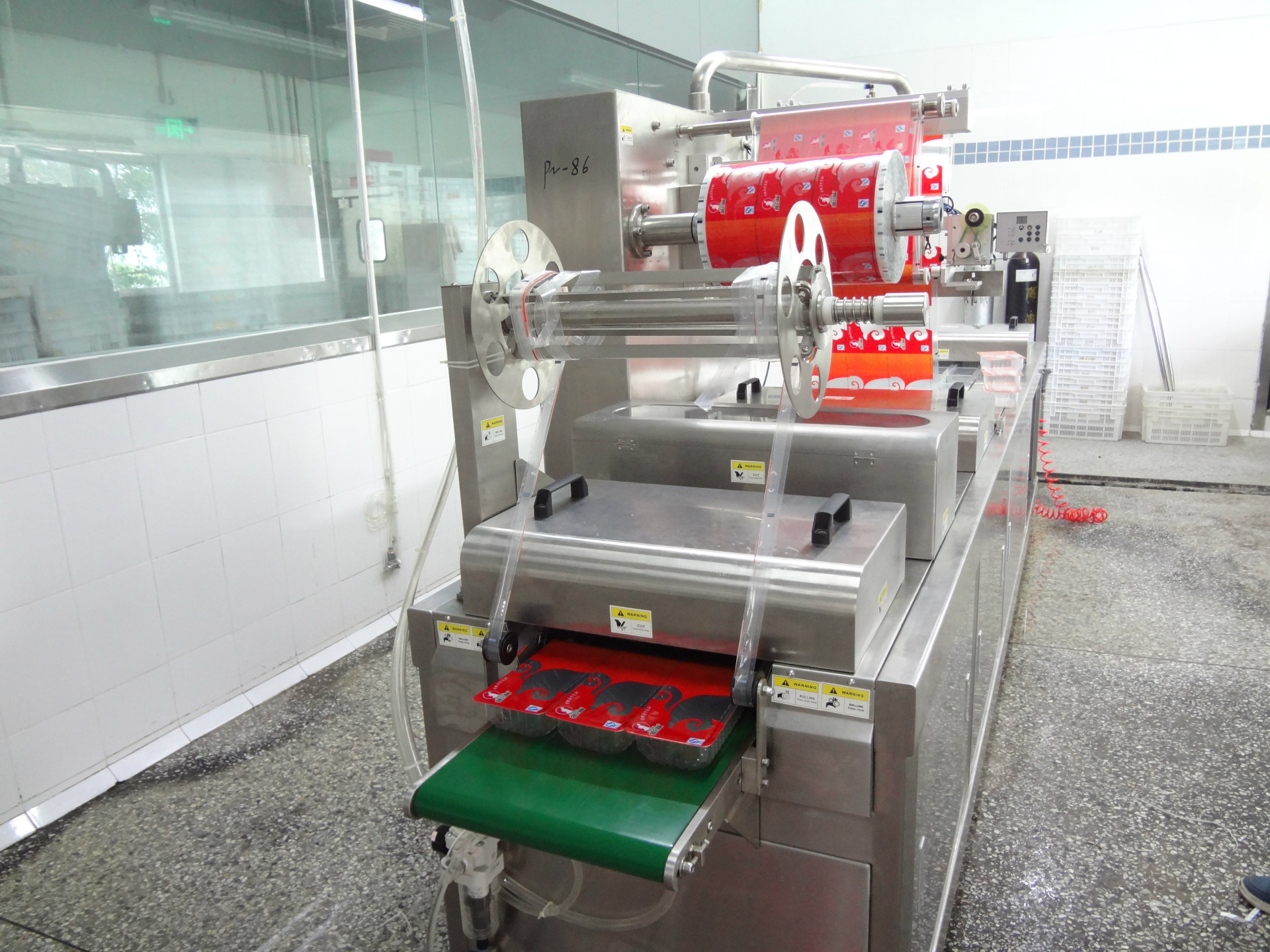 厂家供应连续拉伸真空包装机SP-420S