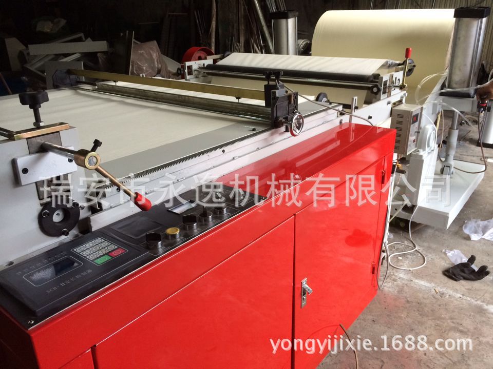 【永逸横切机厂家】专业生产新款卷筒纸横切机 （质量保证