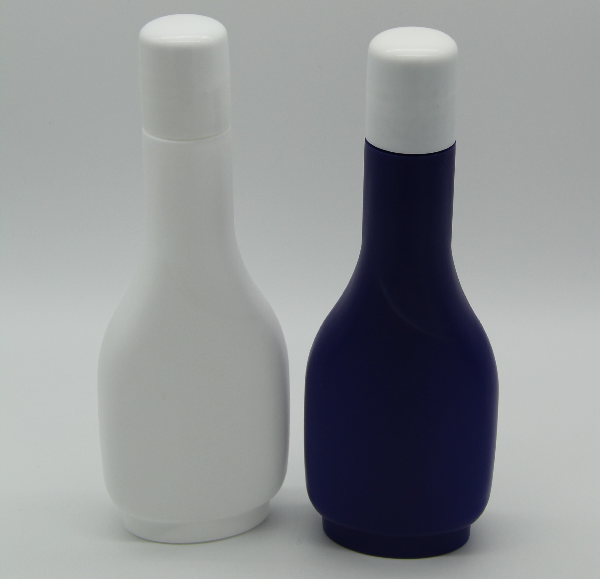 厂家直销 150ml迷你汽油瓶 液体瓶 颜色可定