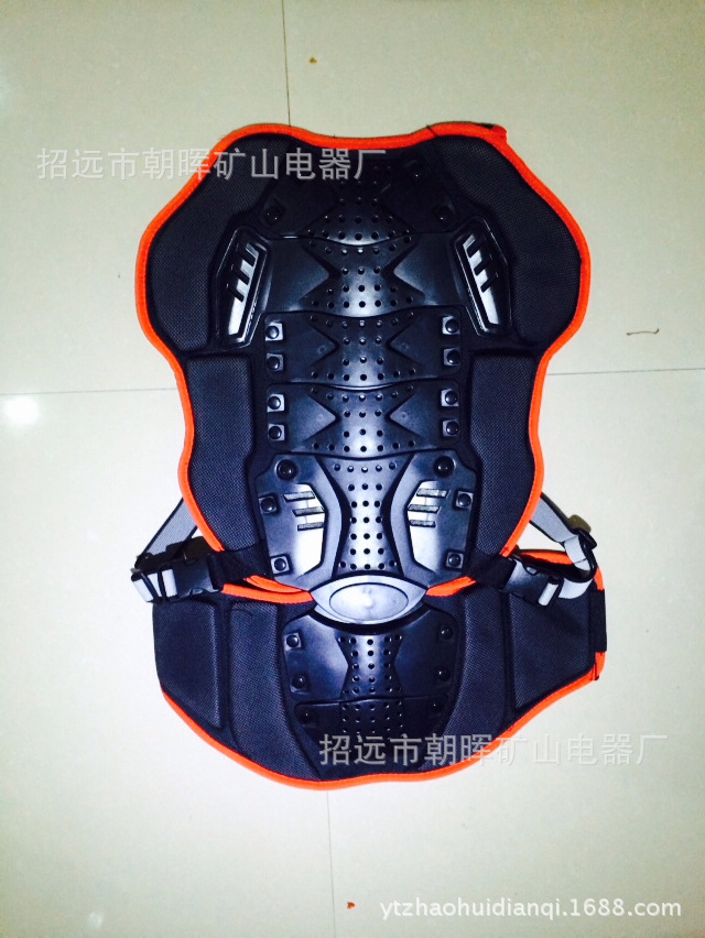 矿用防砸安全背甲第二代之机甲背护