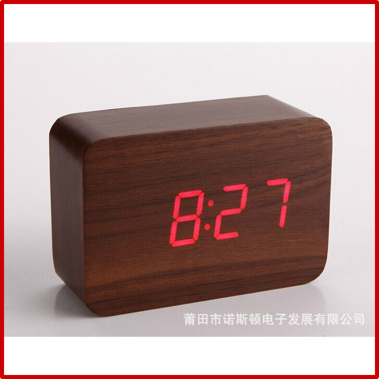 다크 브라운 레드 라이트