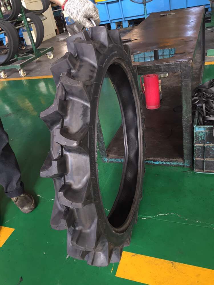 供应农用车高花轮胎120/90-26