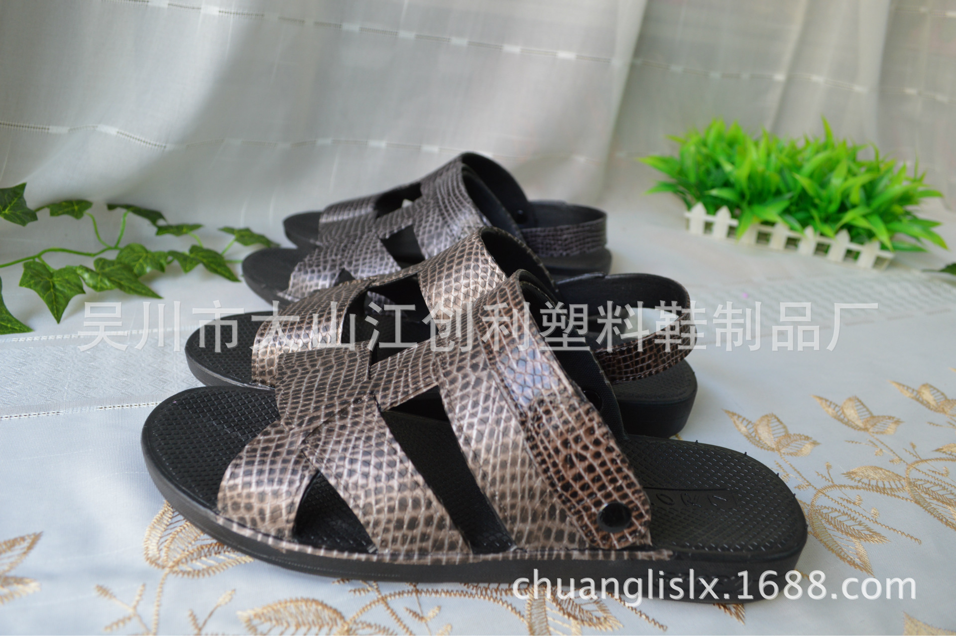 廠傢批發pvc一次成形吹氣印花塑料大男涼拖兩用鞋333-1夏天高檔