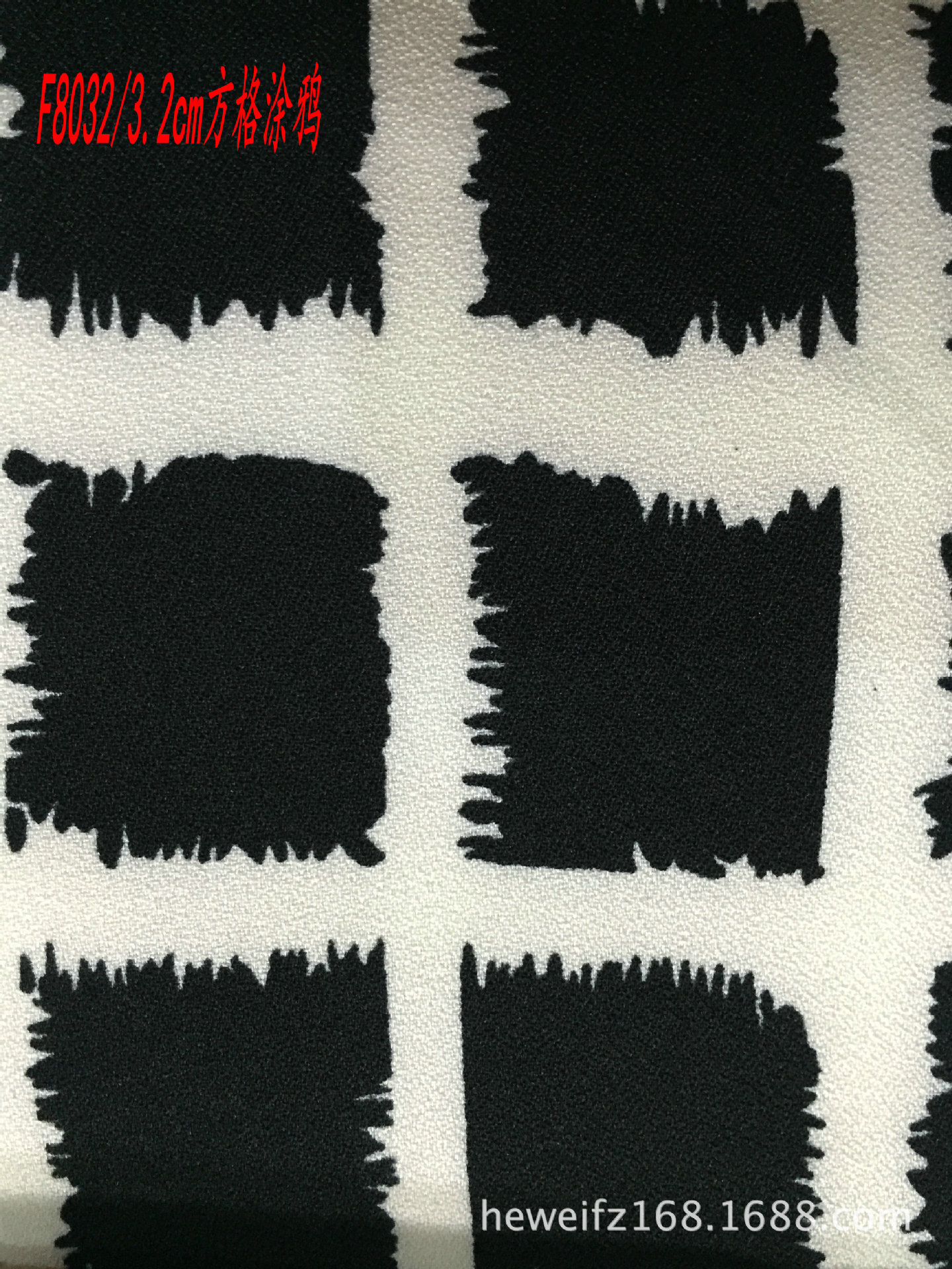 厂价直销F8032现货供应乱麻3.2cm方格涂鸦印花服装雪纺阳光麻面料
