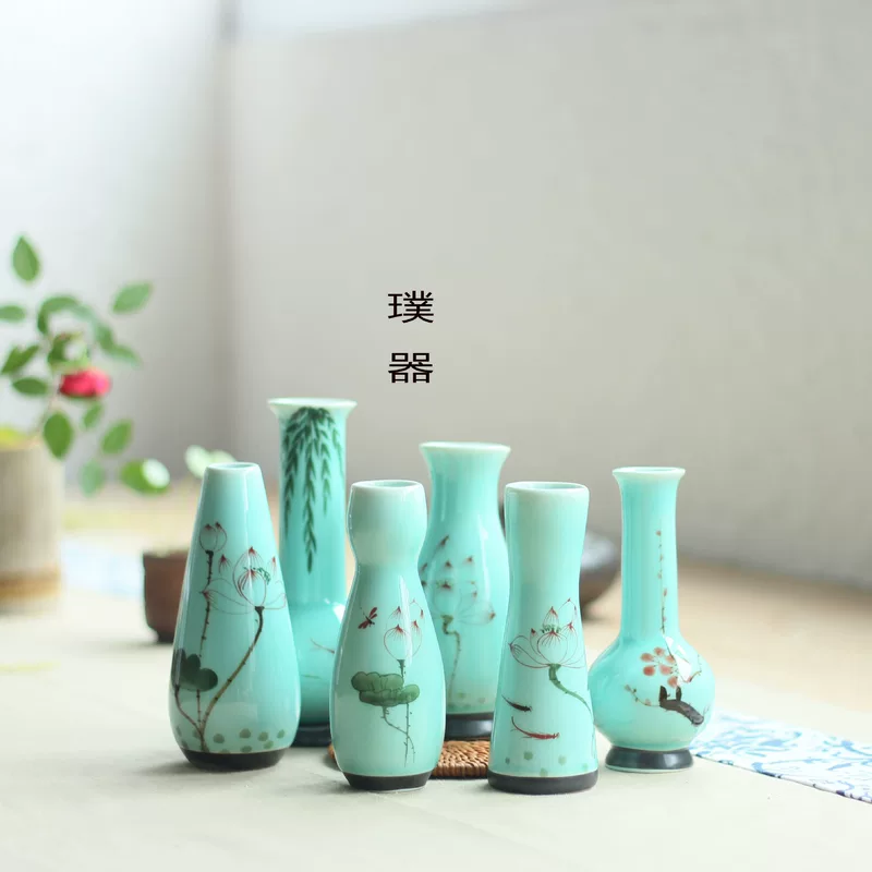 Exquisite hand -painted lotus ceramics plugs creative home handmade vase decoration hydroponic celadon office ornaments