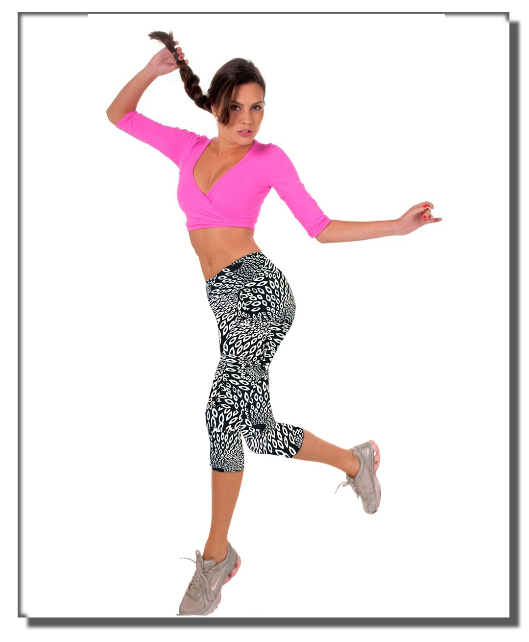 Hip Raise Slim Fit Yoga Pants Cropped Printed Leggings Women Outdoor Workout Pants in Leggings
