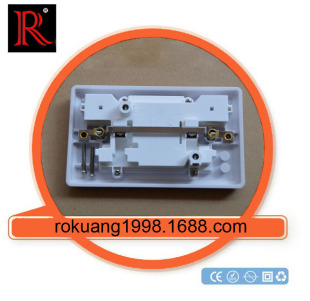 UK-E201 2.1A ����_�P���� �pλӢʽ13A���� usb ���