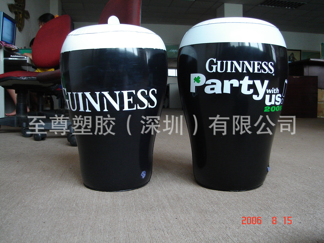 厂家专业设计充气广告模型 充气广告饮料瓶子模型 红酒瓶