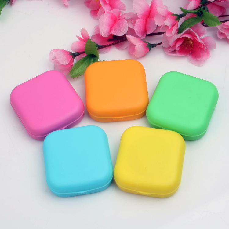 Wholesale new K808 pinkycolor simple Small Square invisible glasses case Nursing box US-pupil companion box