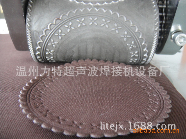 温州超声波塑料焊接机，口罩机，无纺布切片机