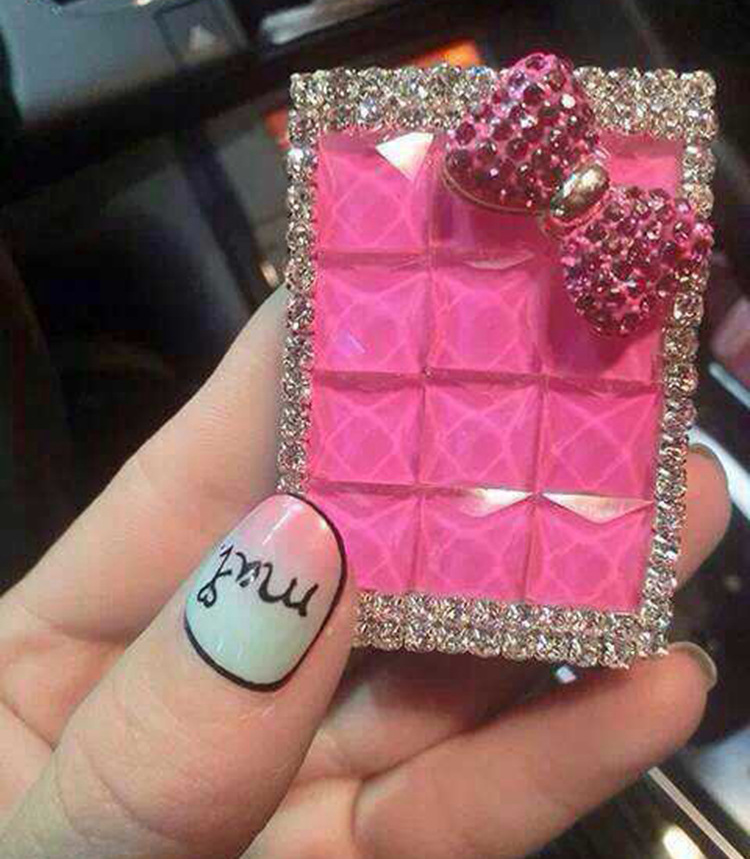 2185000672_889702941