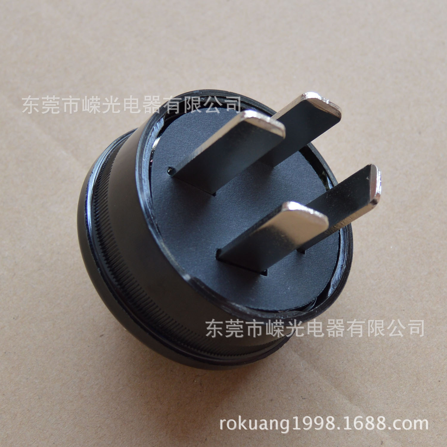 WJ-3430 30A 250V 4芯接线插头 电木电源插头 工业插头插座