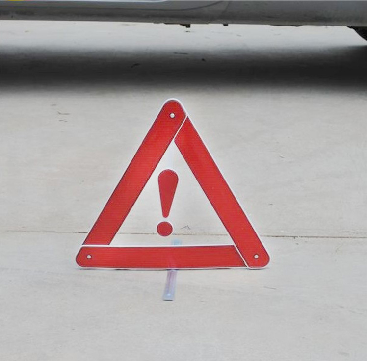 Source wholesale car reflective tripod with small exclamation mark car tripod yellow box safety warning sign