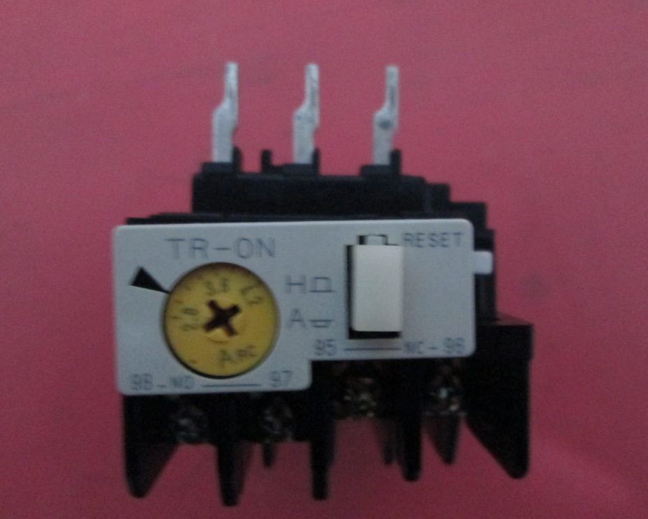 热继电器    TR13N / TR-ON（2.8-4.2A ）