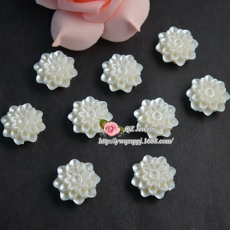 Wholesale of Korean imitation pearl, irregular-shaped imitation pearl wedding gifts, decorative items, flower rose hair clips detail image 8