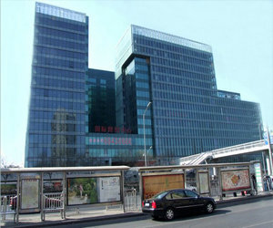 经营地点和办公地址不一样怎么办?