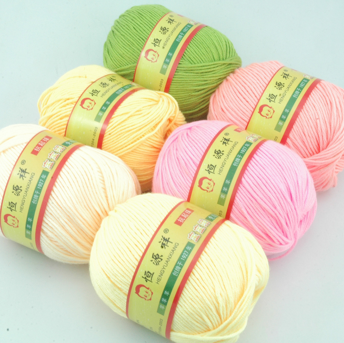 Factory direct baby thread silk protein wool cotton thread medium thick crocheted doll cushion wool