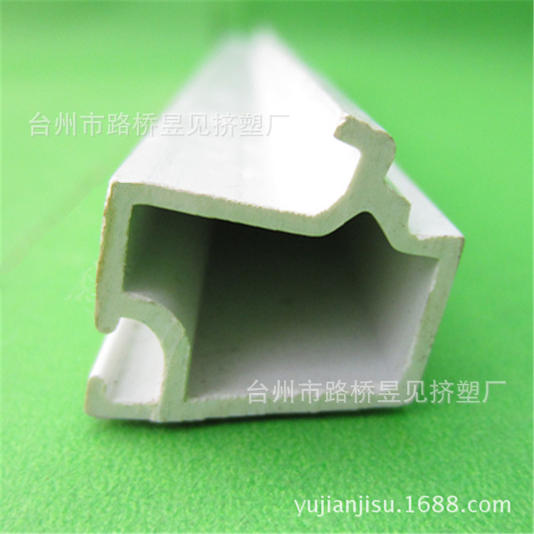 供应PVC塑料硬条PVC塑料挤出异型条塑料包边条卡条压条边框条