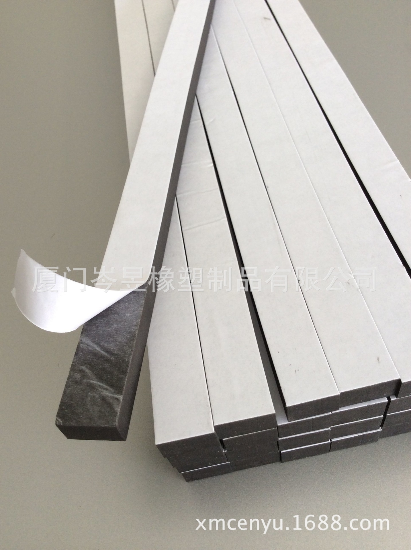 厂家供应玻璃幕墙防震泡棉 隔音泡棉 EVA密封条 泡棉密封条