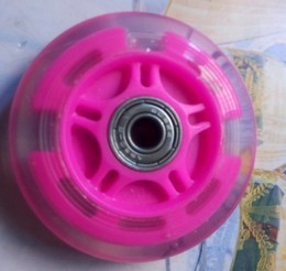 Skateboard wheels parts Vitality plate flashing wheel PU Flash round Child pulley 80*24mm