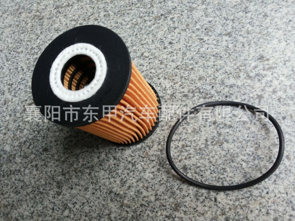 東風禦風機油濾芯1