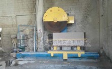 山东花岗岩铝蜂窝复合板生产设备 超薄石材对剖破板机械生产厂