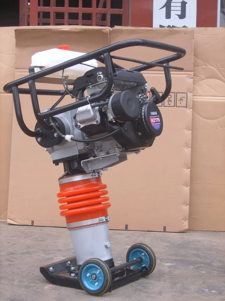 汽油冲击夯 汽油打夯机，立式打夯机，中国宁波产地HCR80K,HCR90K