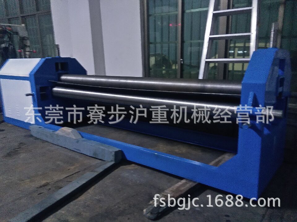 2米卷板机     不锈钢板卷圆机     黑龙江卷板机